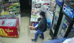 天津网友爆料便利店视频,网友热议！