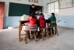 重庆小学爆料事件最新情况,真相逐步浮出水面，家长教师关系紧张引关注